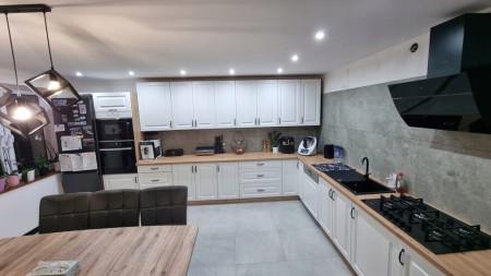 ed893b53ab89cffd79ccff944be2e0b7